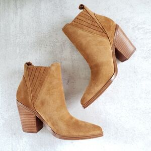 MARC FISHER Gadri Pointed Suede Booties Natural Tan Womens Size 10